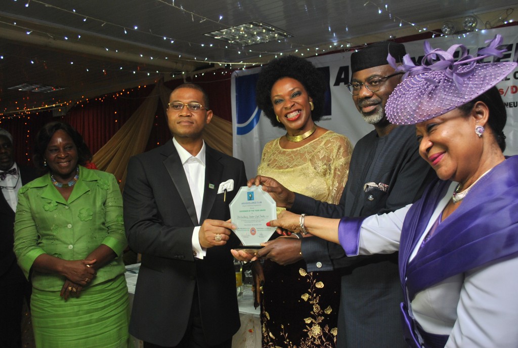 Cross River State Governor, Senator Liyel Imoke, his wife Obioma, Nike Akande and Dr Ausbeth Ajagu after bagging Governor of the Year Award