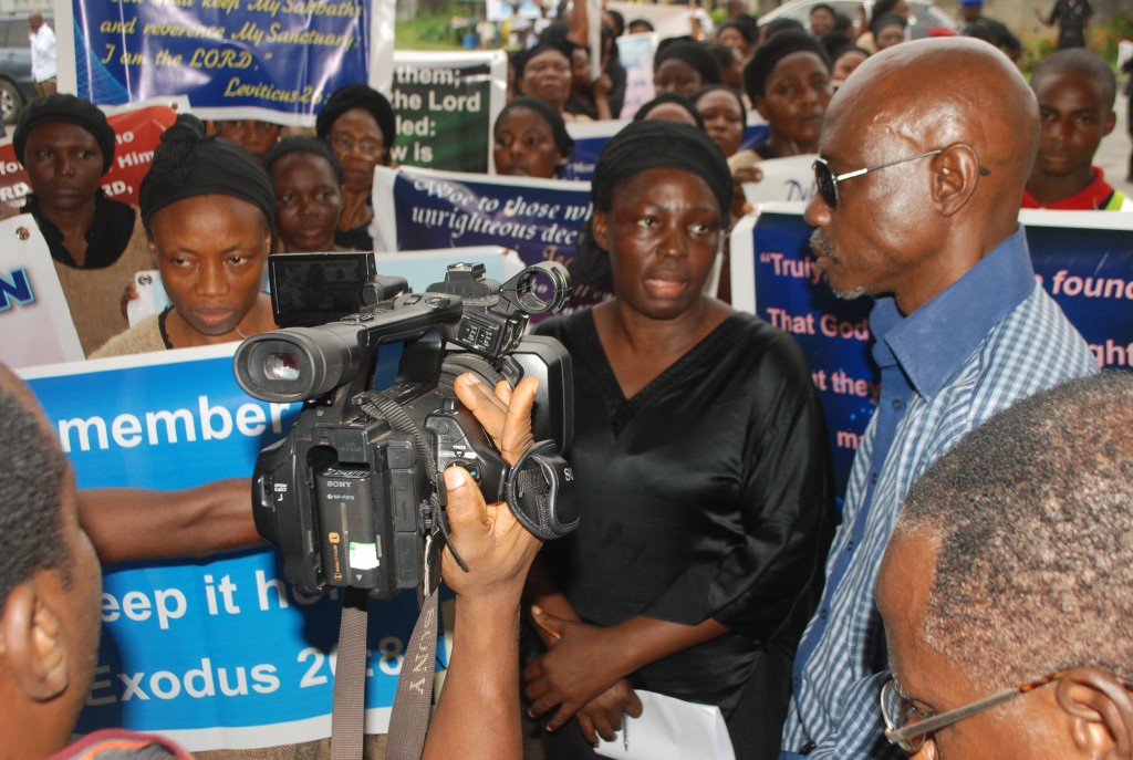 women protest1