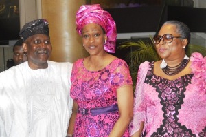 Africa's richest man, Aliko Dango (left) Onari Duke (center) and Onyeka Onwenu at the wedding