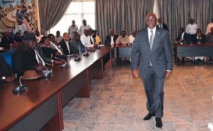 Hon. Larry Odey, (center) Speaker Cross River State House of Assembly