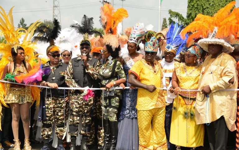 Governor Imoke and his wife inaugurating the adult session of the Carnival Calabar - 2013