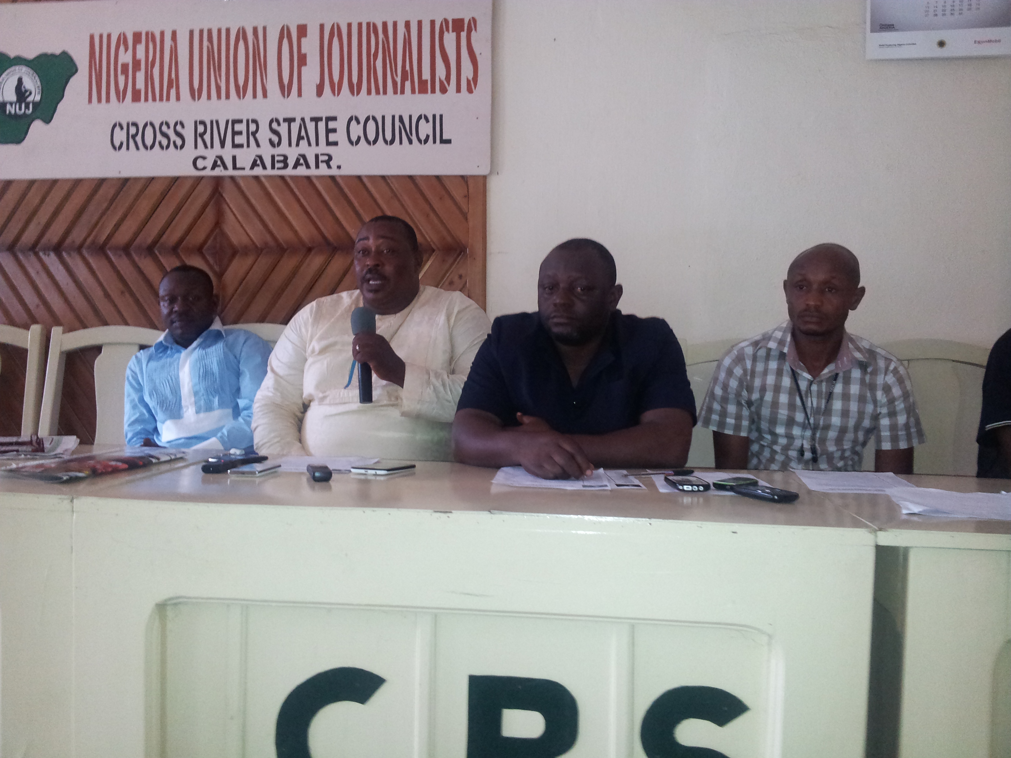 (1st from left) Chairman NUJ CRS and some members of exco addressing a cross section of journalists (file pix)