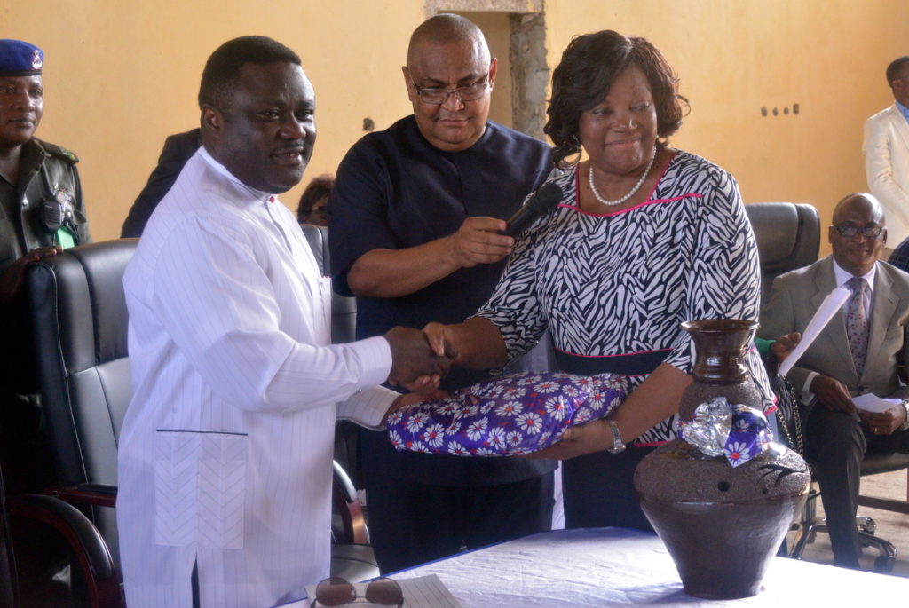 Governor Ayade presented a souvenir by a management staff (Photo Credit: Govt House Calabar/Jonathan Ugbal)
