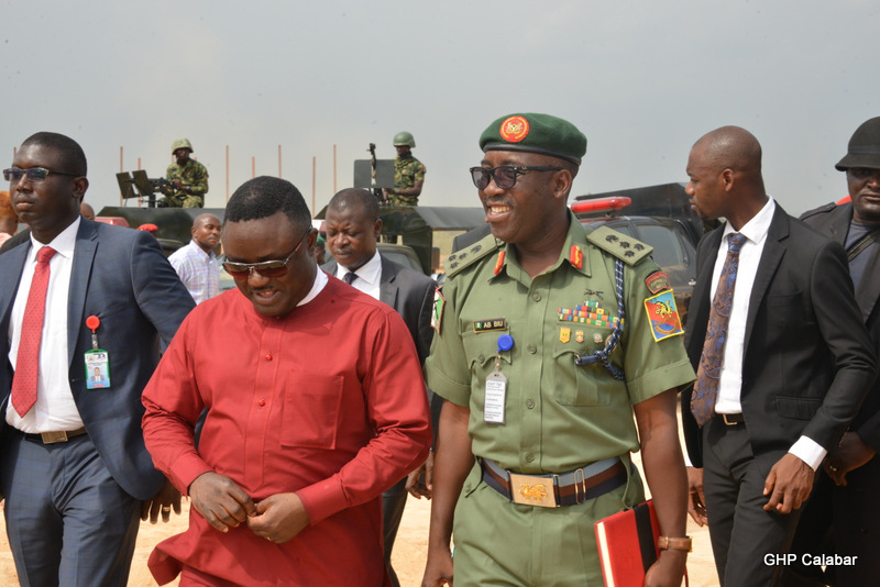 ayade-donates-more-operational-vehicles-to-nigeria-army-crossriverwatch