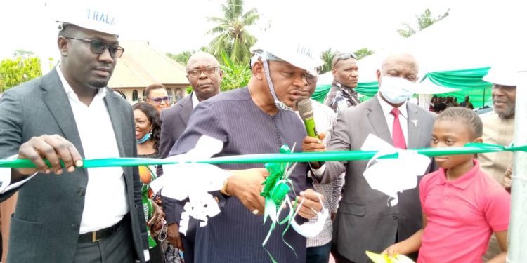 Minister for State Power, Goddy Jedy Agba at the commissioning of the 60kWP Solar Hybrid Mini Grid at Okangha Mkpansi, Ikom LGA of Cross River State on Friday, May 6, 2021