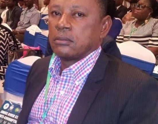 Dominic Kidzu served as Chief Press Secretary to Governor Donald Duke and later as the General Manager of the Cross River Newspaper Corporation (Nigerian Chronicle),