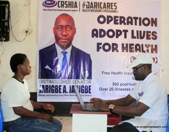 A #Jaricares beneficiary being enrolled by a staff of the Cross River State Health Insurance Agency at the General Hospital Ogoja (Credit: CRW/Jonathan Ugbal)