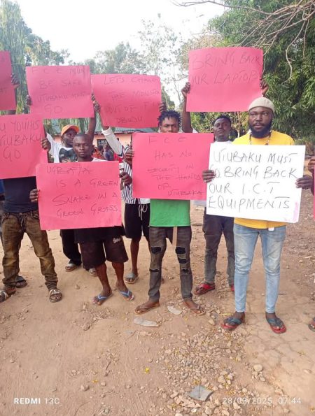 Youths embark on "Utubaku Must Go" protest to remove the Provost of the Federal College of Education, Obudu, Dr. Richard Ugbaha Utubaku.