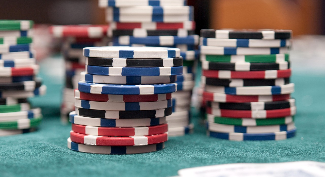 Free Gambling Casino photo and picture. Credit: https://pixabay.com/photos/gambling-casino-cards-poker-game-516938